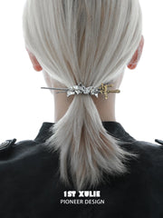 1ST XULIE Jewelry "Knight's Oath" Knight's Sword Hair Clip in 18K Gold Plated Brass - Side View