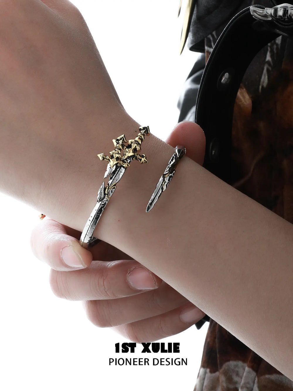 1ST XULIE Jewelry "Knight's Oath" Knight's Sword Adjustable Cuff Bracelet in 18K Gold Plated Brass - Packaging View