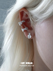 1ST XULIE Jewelry "STARLIGHT LACE" Lace Star Kitten Stud Earrings in Silver Plated Brass - Detail Shot