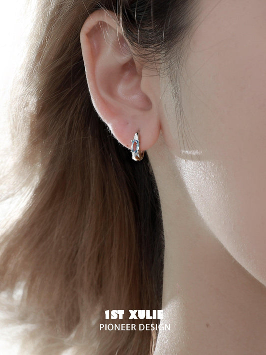 1ST XULIE "The Sea" Dainty Pave Wave Curved Bar Stud Earrings in 925 Sterling Silver - Detail Shot