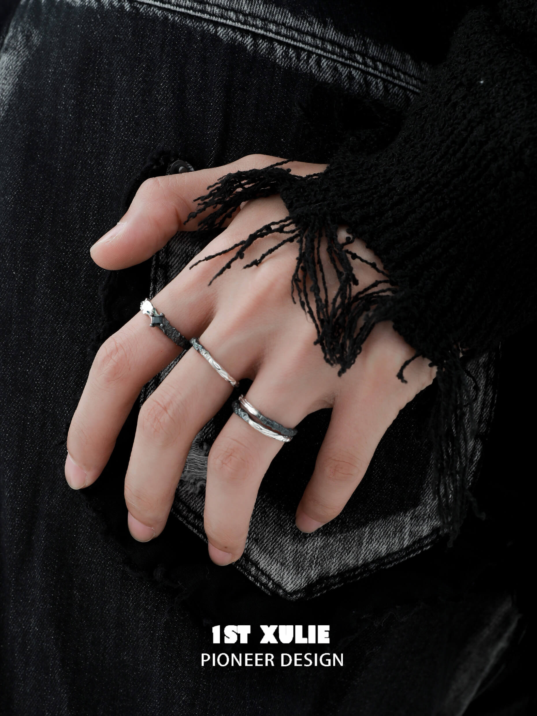 1ST XULIE "Scorch" Adjustable Gradient Ring in 925 Sterling Silver - On Model