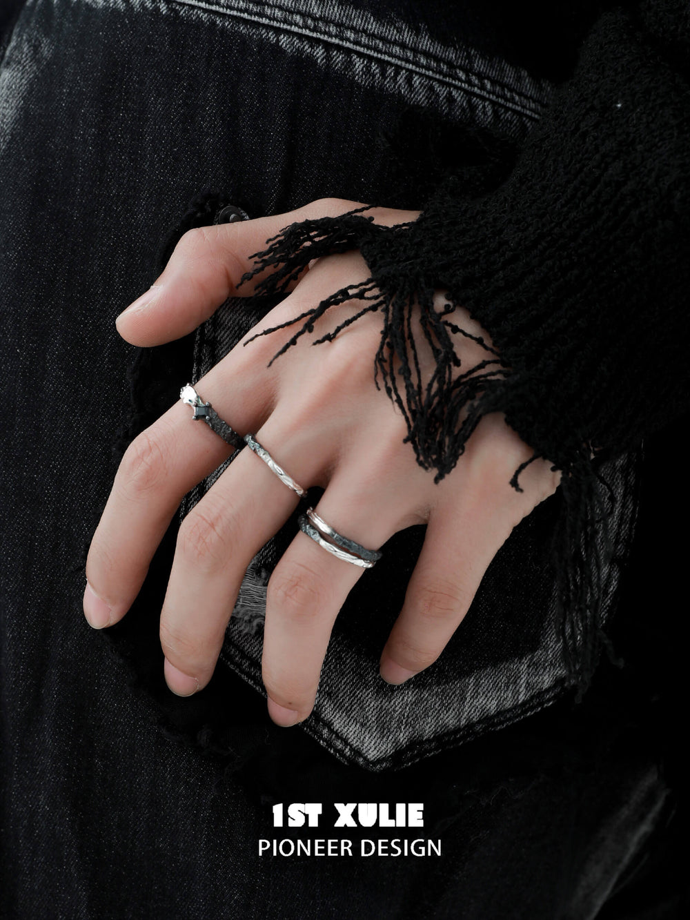 1ST XULIE "Scorch" Adjustable Gradient Ring in 925 Sterling Silver - On Model