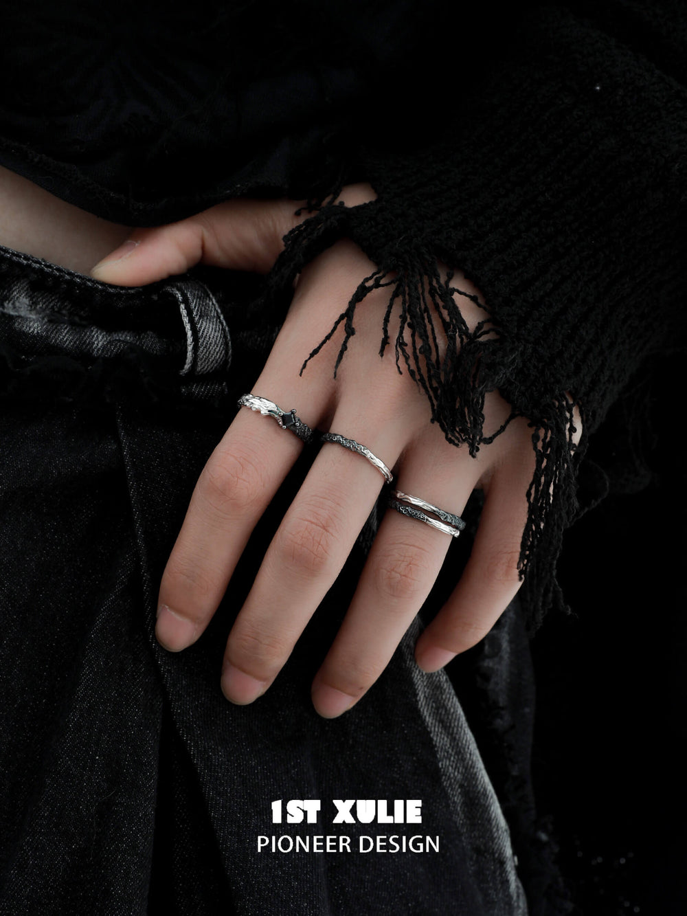 1ST XULIE "Scorch" Adjustable Gradient Ring in 925 Sterling Silver - On Model Close-up
