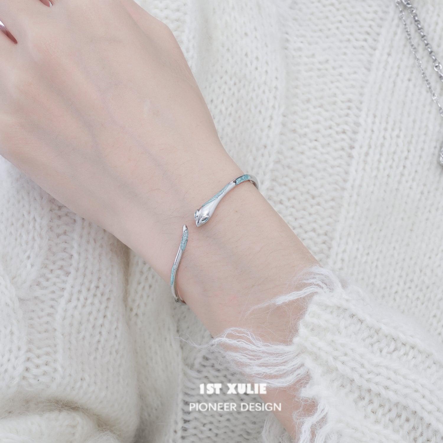 1ST XULIE "Frozen Serpent" Serpent Scale Bangle Bracelet in 925 Sterling Silver - Product View
