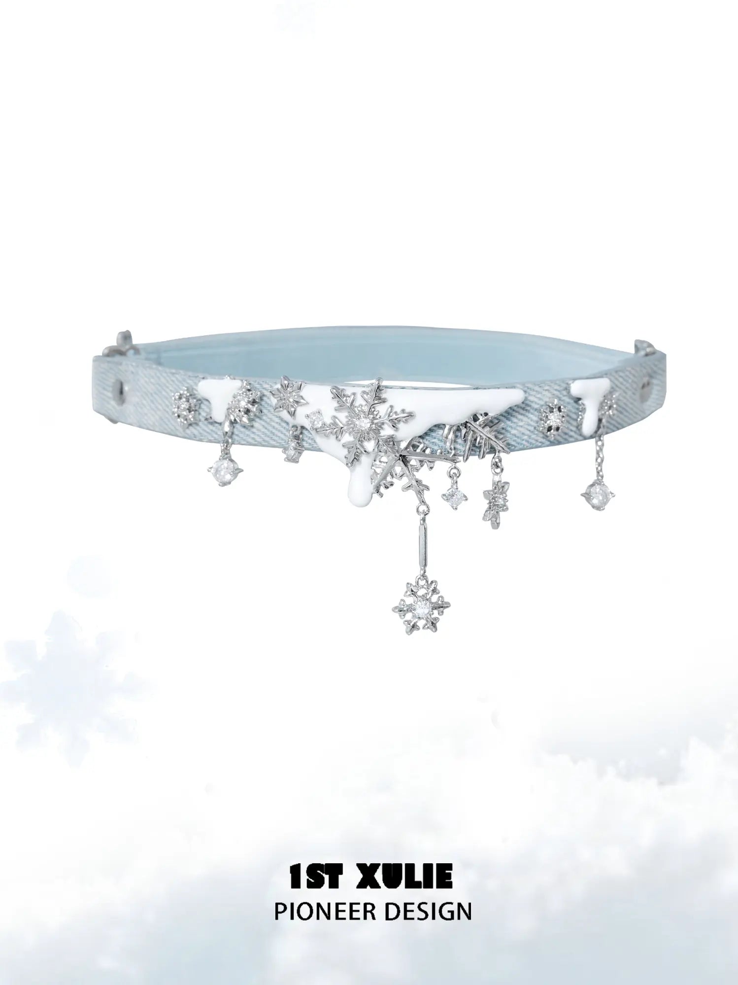 1ST XULIE "Snow Land" Snowflake Convertible Choker in Microfiber and Platinum - Snowflake Detail Shot