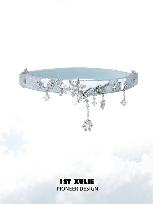 1ST XULIE "Snow Land" Snowflake Convertible Choker in Microfiber and Platinum - Snowflake Detail Shot