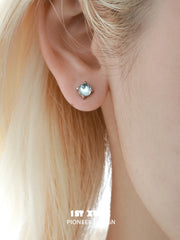1ST XULIE "Snow Land" Snowflake Dangle Earrings in Platinum Plated - Detail Shot