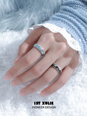 1ST XULIE Jewelry "Snow Land" Snowflake Enamel Ring in 925 Sterling Silver - Close Up