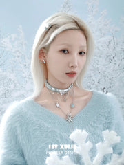 1ST XULIE "Snow Land" Snowflake Hair Cuffs in Platinum Plated - Detail Shot