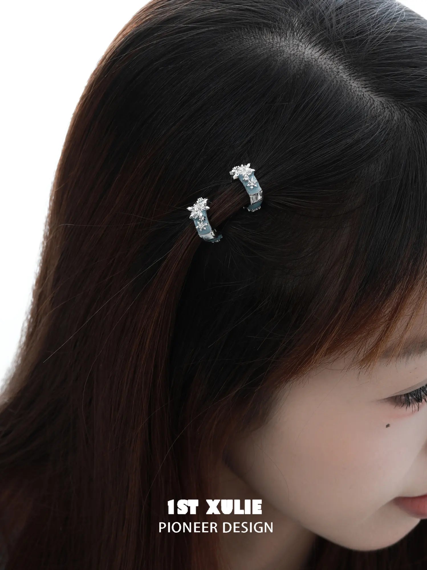 1ST XULIE "Snow Land" Snowflake Hair Cuffs in Platinum Plated - Side View