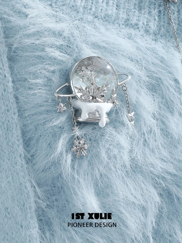 "Snow Land" Platinum Plated Sparkling Snowflake Crystal Ball Brooch, Statement Pin