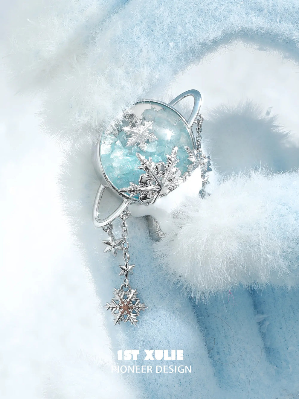 1ST XULIE Jewelry "Snow Land" Sparkling Snowflake Crystal Ball Brooch in Platinum Plated - White Crystal Detail