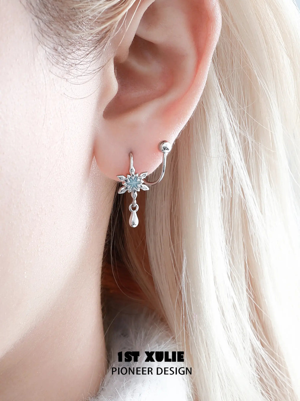 1ST XULIE "Snow Land" Sparkling Snowflake Stud Earrings in Platinum Plated - Side View