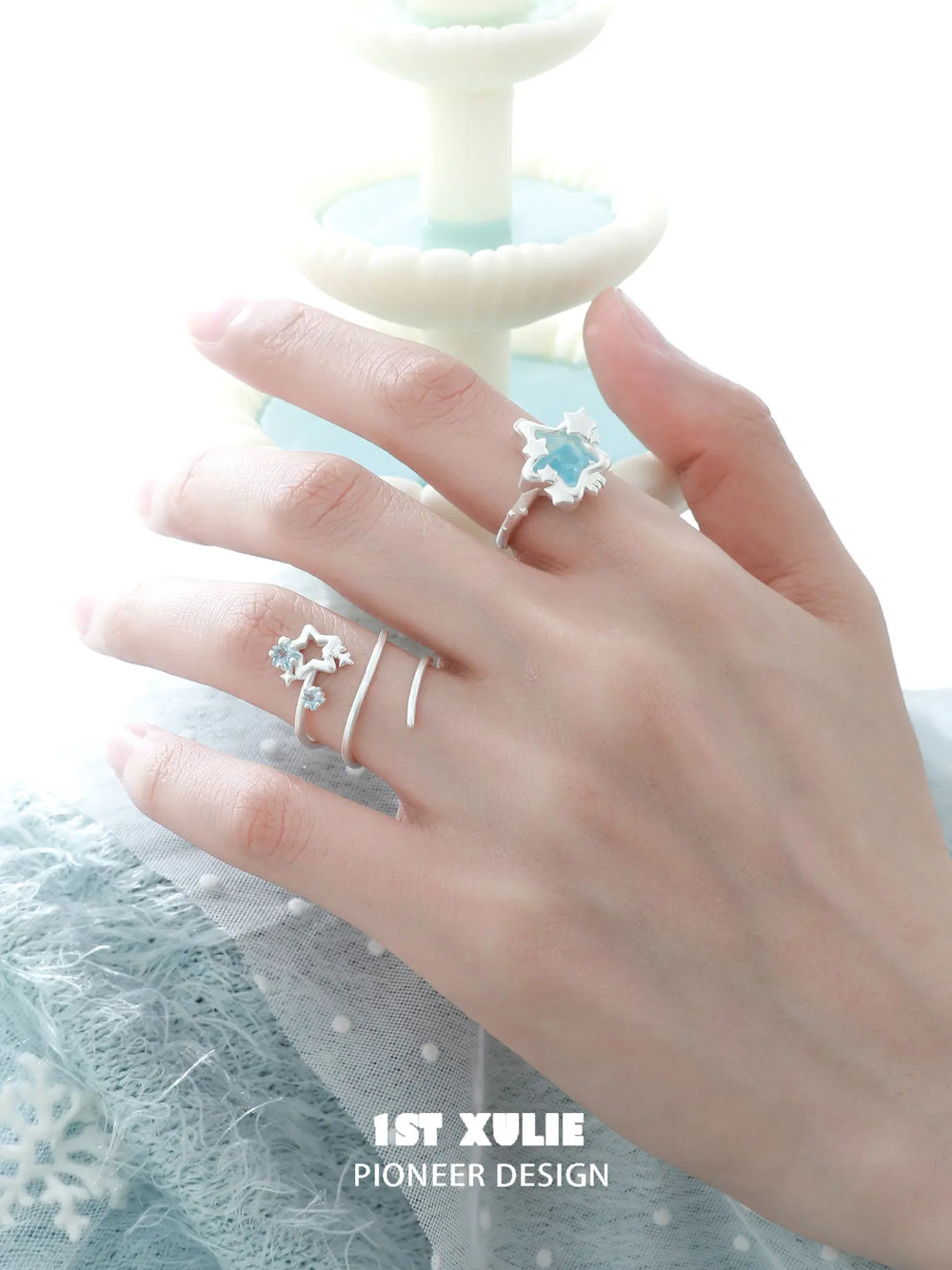 1ST XULIE Jewelry "WISHING STAR" Star Flip Zirconia Ring in Rhodium Plated Brass - Product View