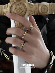 1ST XULIE Jewelry "Knight's Oath" Sword Ring in 925 Sterling Silver - Detail Shot