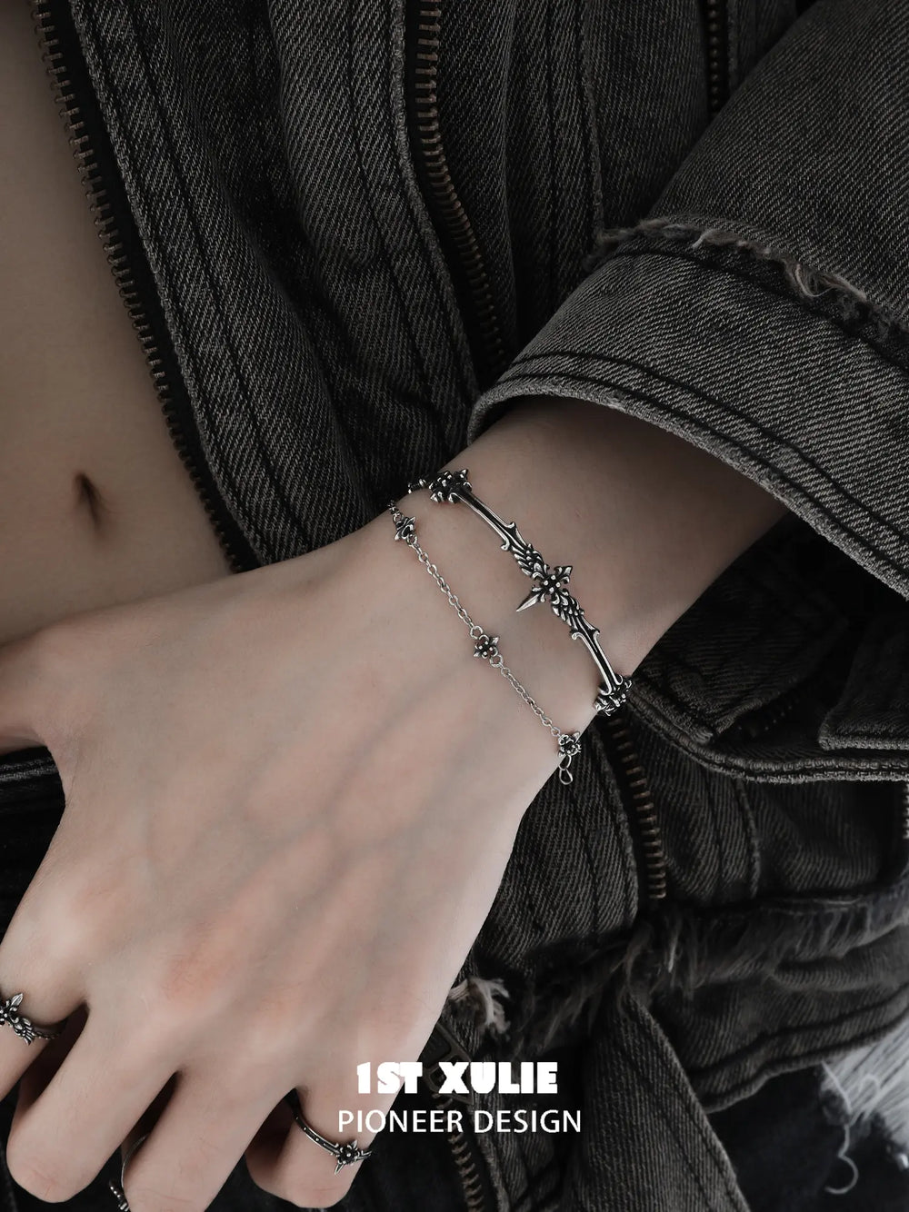 1ST XULIE Jewelry "FALLEN ANGEL" Vintage Fallen Angel Bangle in Antiqued Silver - Texture