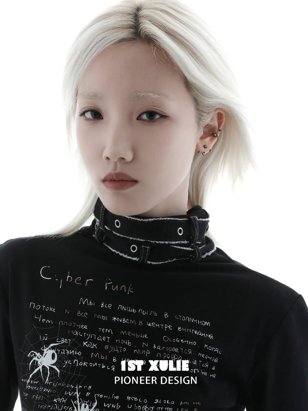 1ST XULIE Jewelry "Irises" Vintage Fleur-de-Lis Ear Cuff in 925 Sterling Silver - Side View