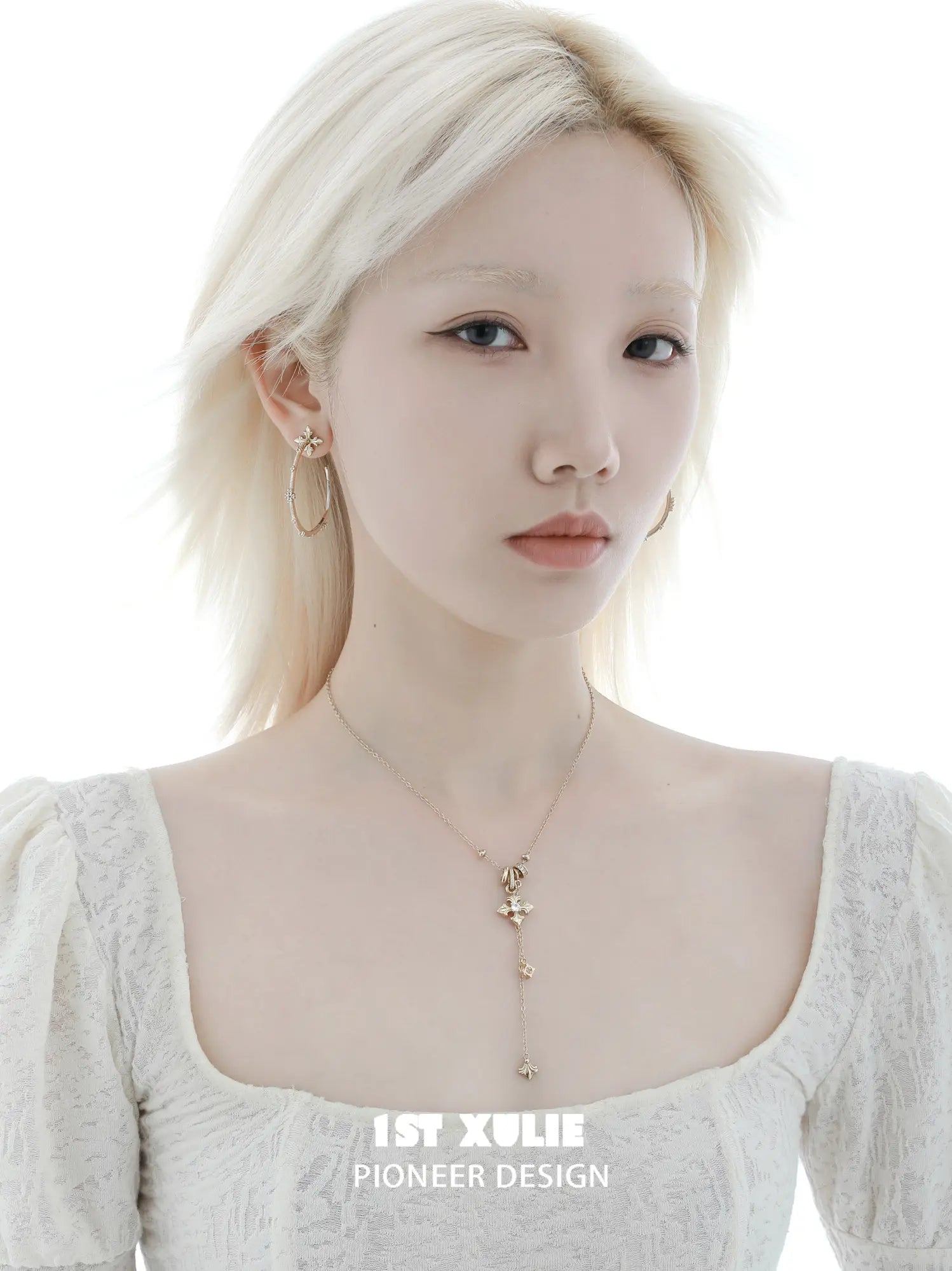 1ST XULIE Jewelry "Bastet" Vintage Iris Hoop Earrings - Detail Shot