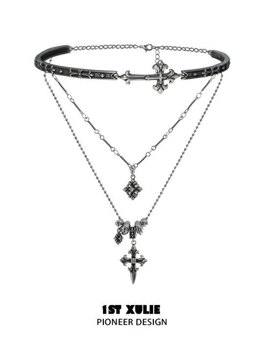 1ST XULIE "Irises" Vintage Iris Pendant Necklace in Antiqued Silver - Texture Detail