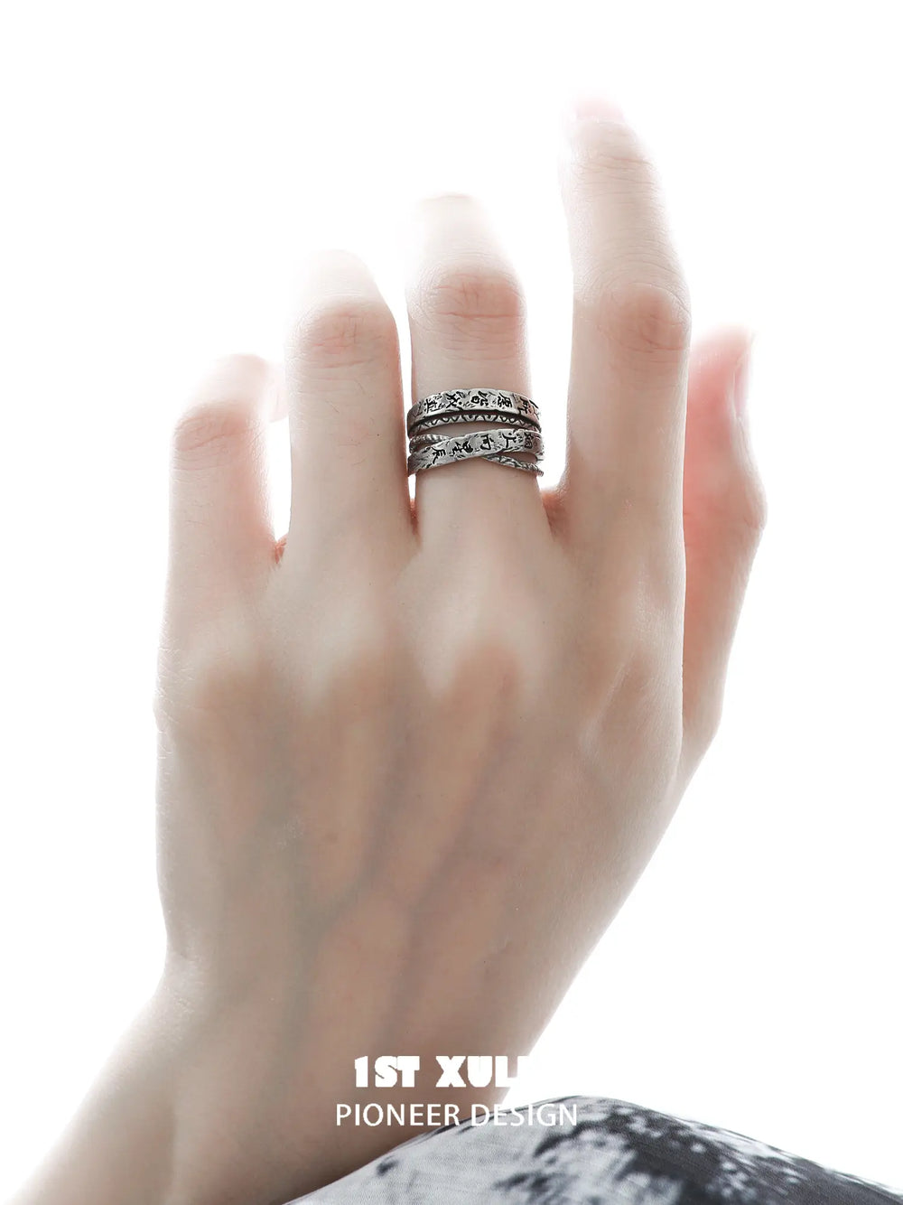 1ST XULIE Jewelry "MONOLOGUES" Vintage Monologue Engraved Ring in 925 Sterling Silver - Texture Detail