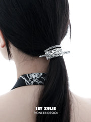 1ST XULIE "MONOLOGUES" Vintage Monologue Tassel Hairpin in Thai Silver Plated - Angle View