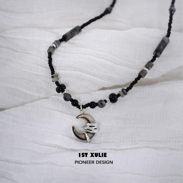 "MYTH OF THE MOON" 925 Sterling Silver Vintage Moon & Agate Pendant Necklace, Celestial Jewelry