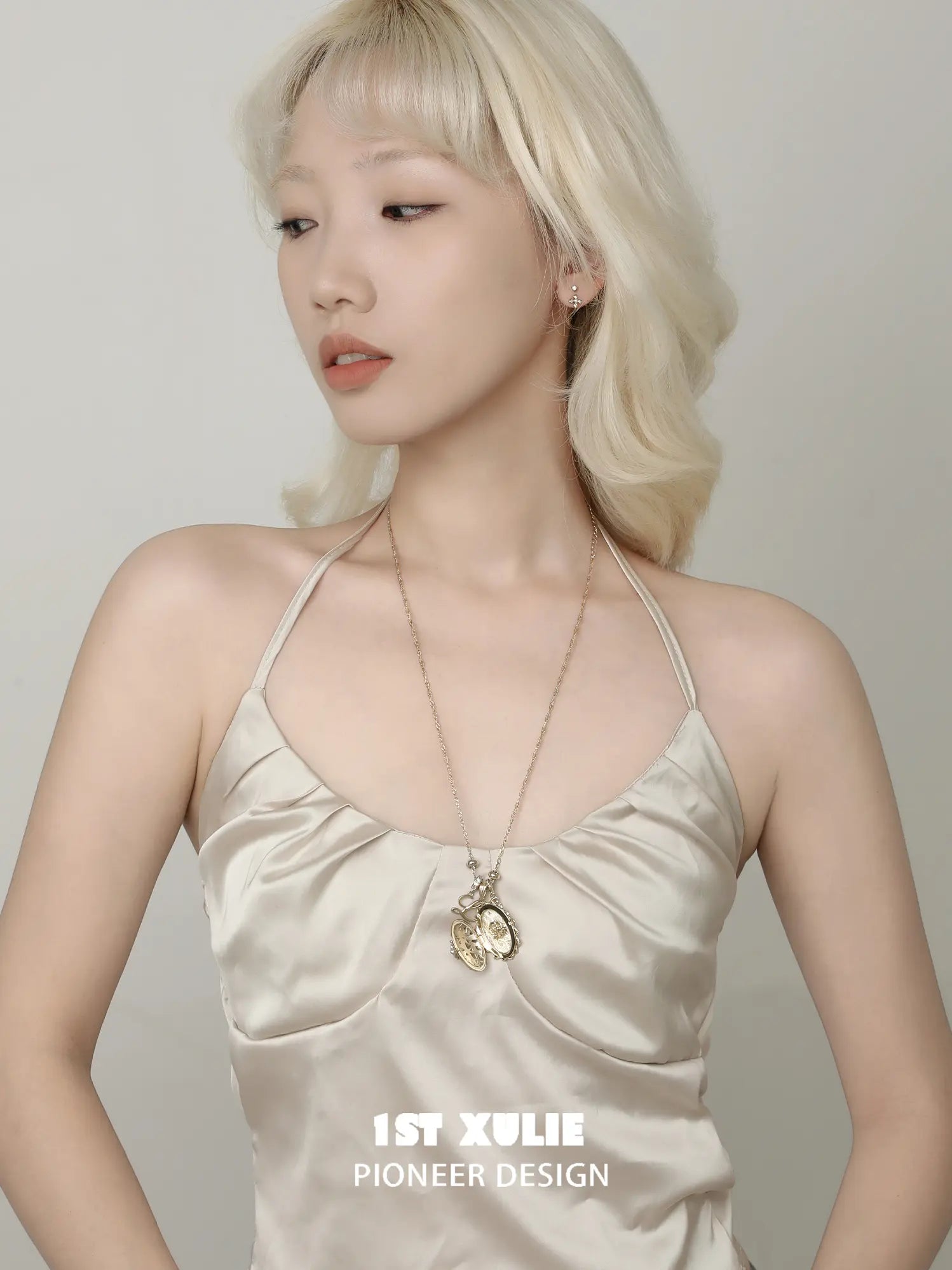 1ST XULIE Jewelry "Lace Rose" Vintage Oval Locket Pendant Necklace in 18K Gold Plated - Lifestyle Shot