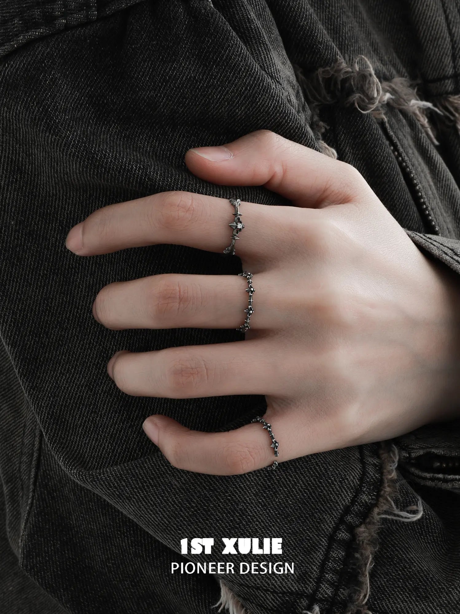 1ST XULIE Jewelry "Irises" Vintage Oxidized Iris Ring (Style A) in 925 Sterling Silver - Detail Shot