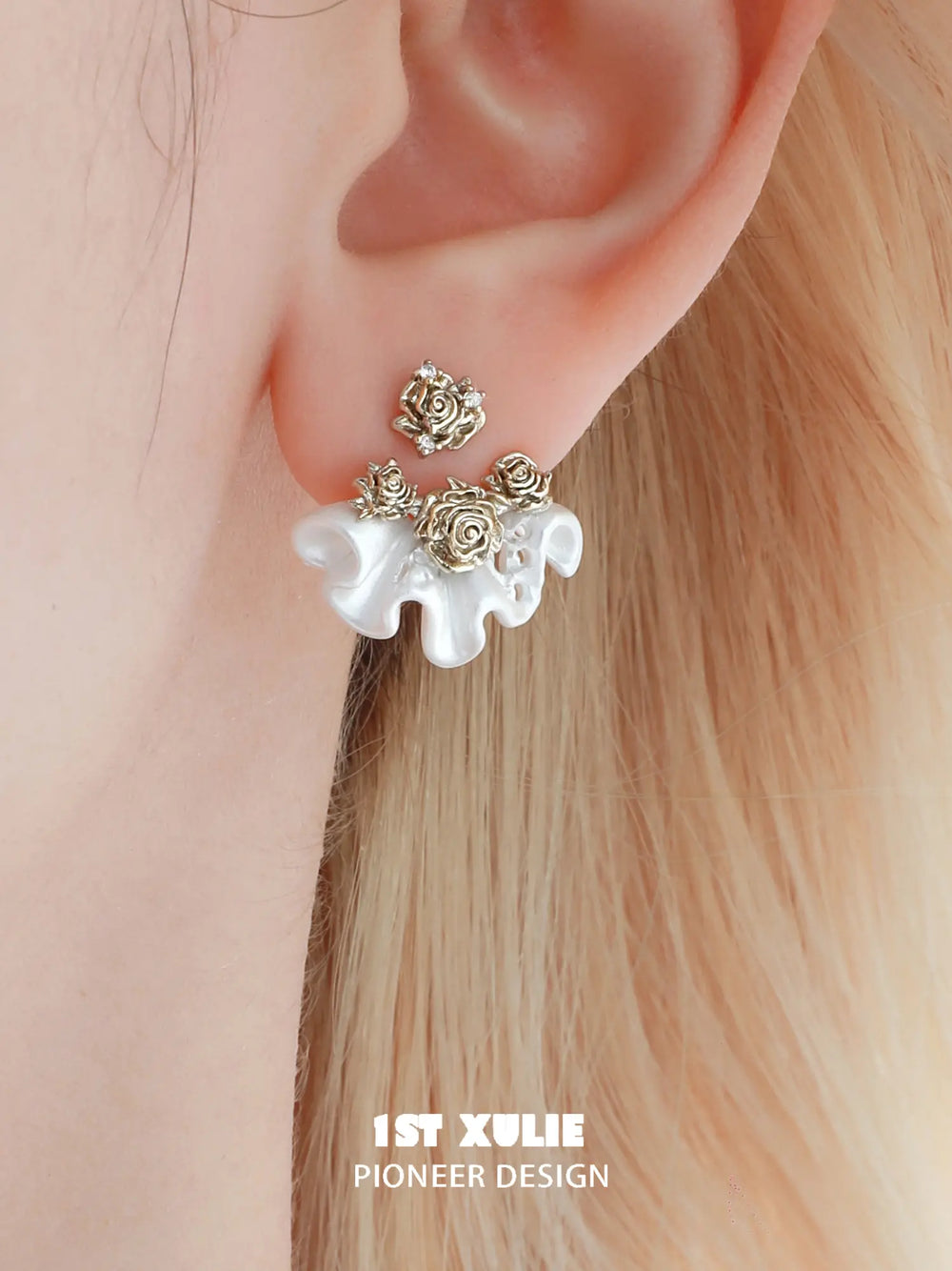 1ST XULIE Jewelry "Lace Rose" Vintage Two-Tone Statement Dangle Drop Fan Earrings in 14K Gold Plated - Size Comparison