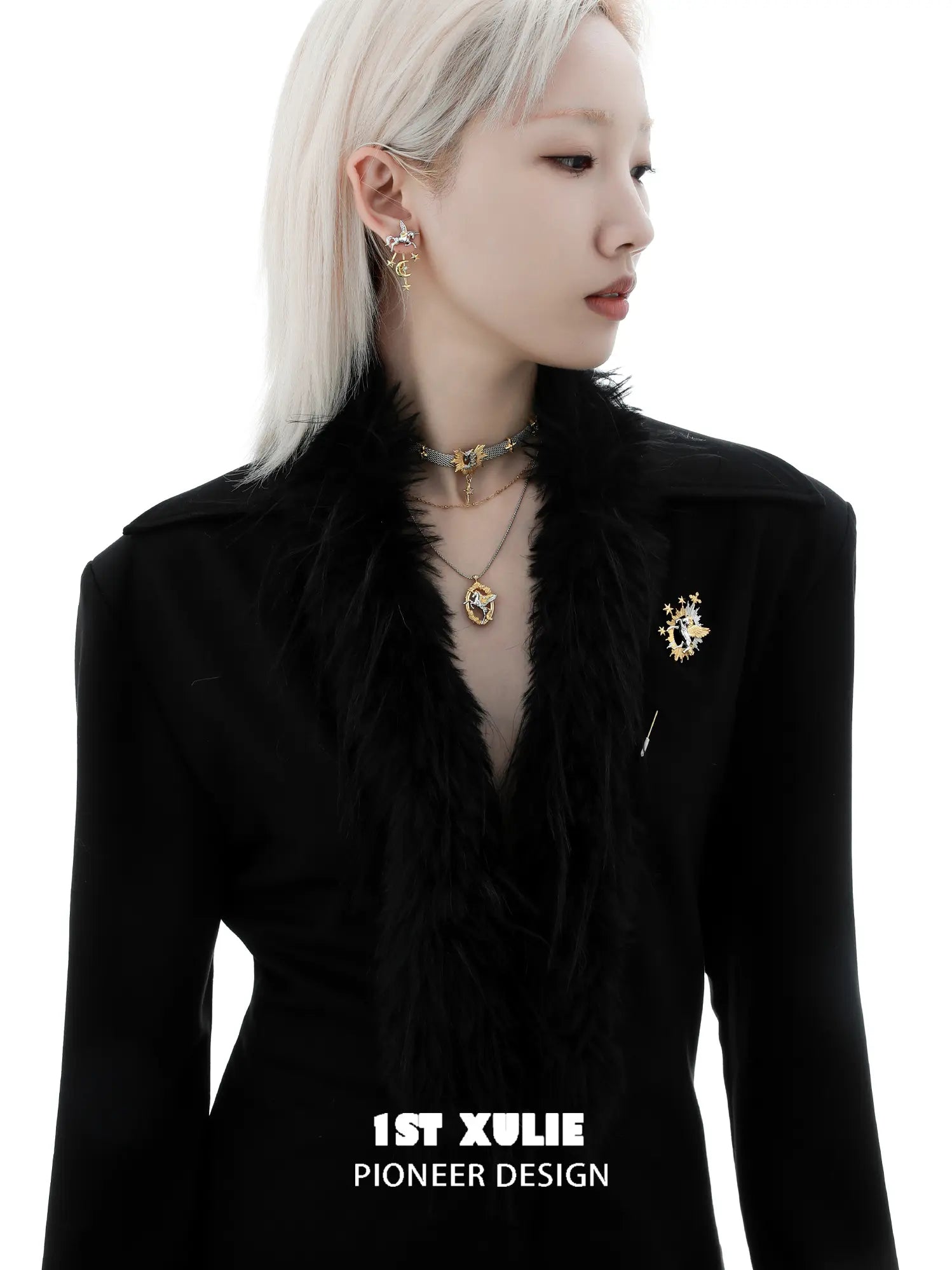 1ST XULIE "DREAM HORSE" Whimsical Unicorn Brooch in 18K Gold & Platinum Plated - Detail Shot