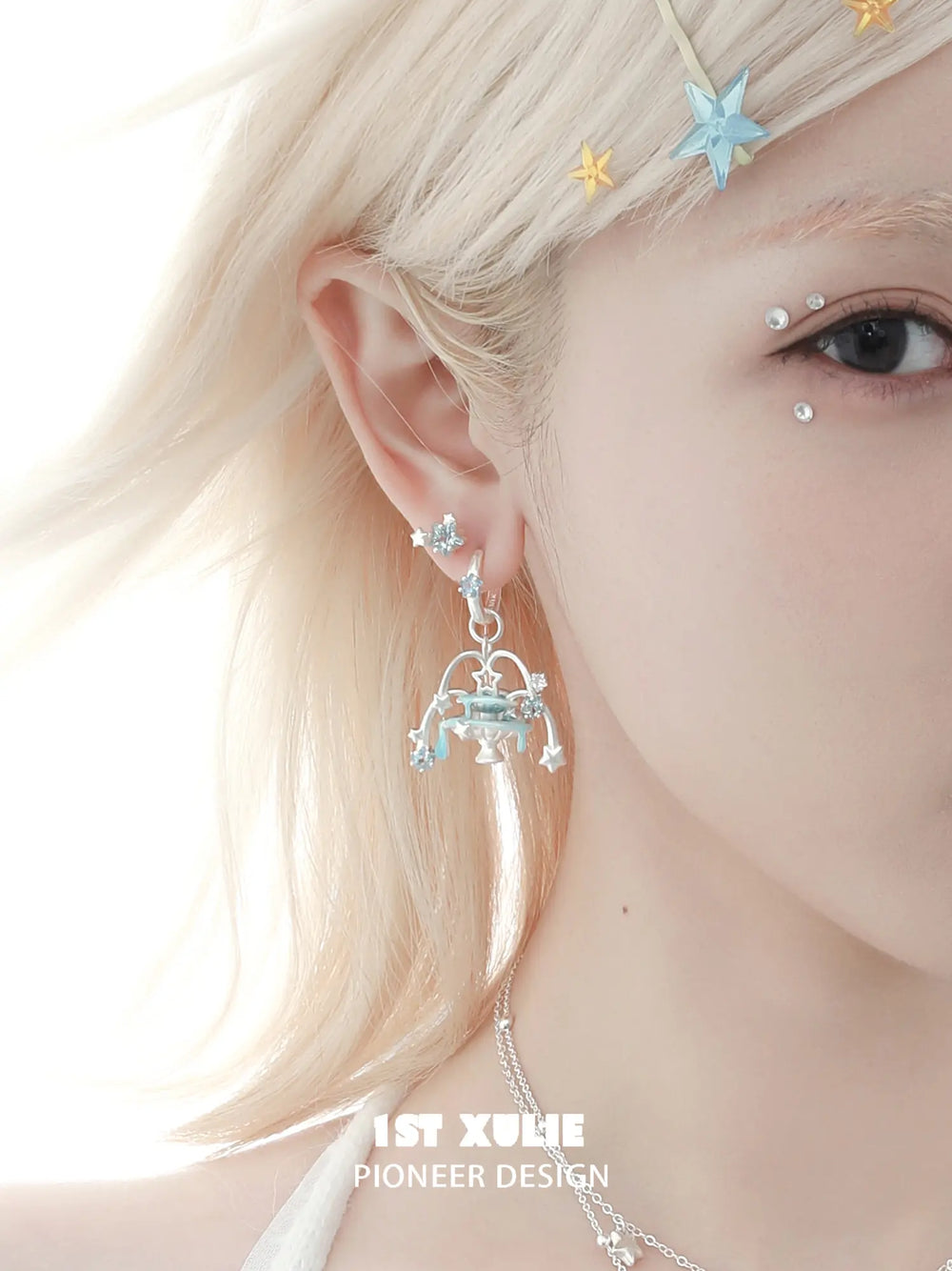 1ST XULIE Jewelry "WISHING STAR" Wishing Pool Dangle Fan Earrings in Rhodium Plated Brass - Detail Shot