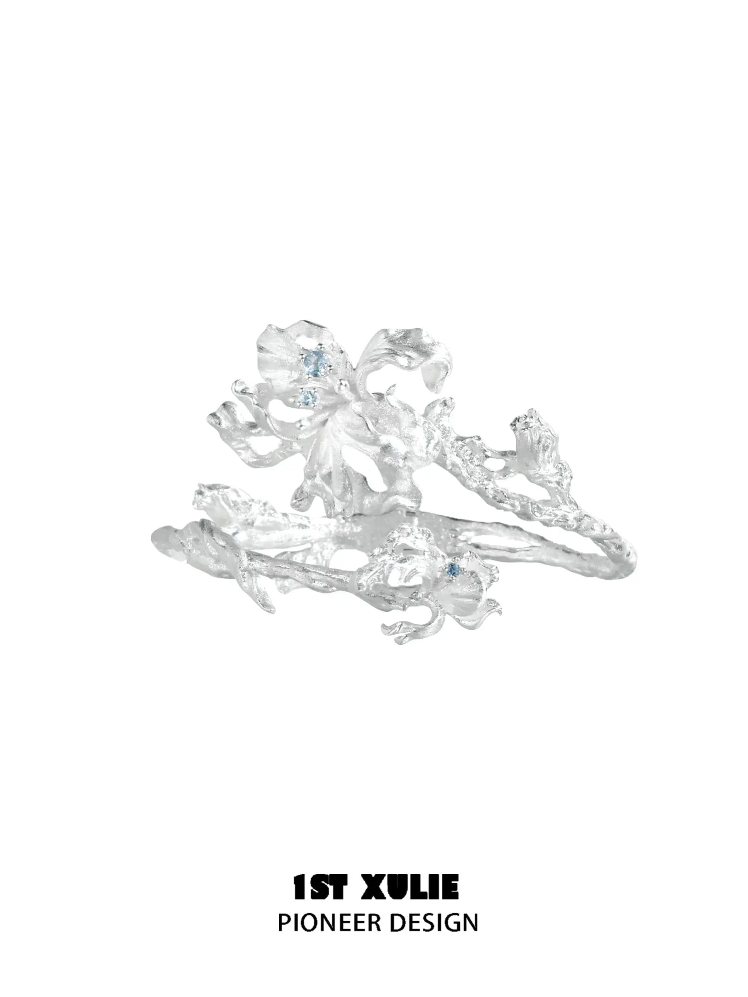 1ST XULIE Jewelry "Irises" Zirconia Iris Bangle in Rhodium Plated - Size Comparison