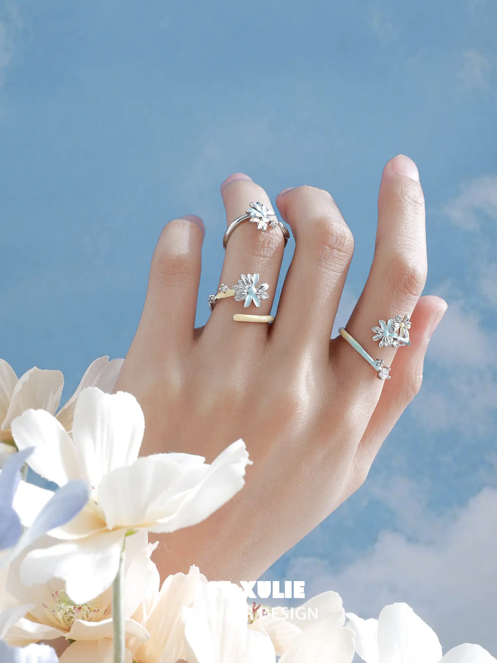 1ST XULIE Jewelry "DAISY" Adjustable Enamel Blooming Daisy Ring in 925 Sterling Silver - Angle 1