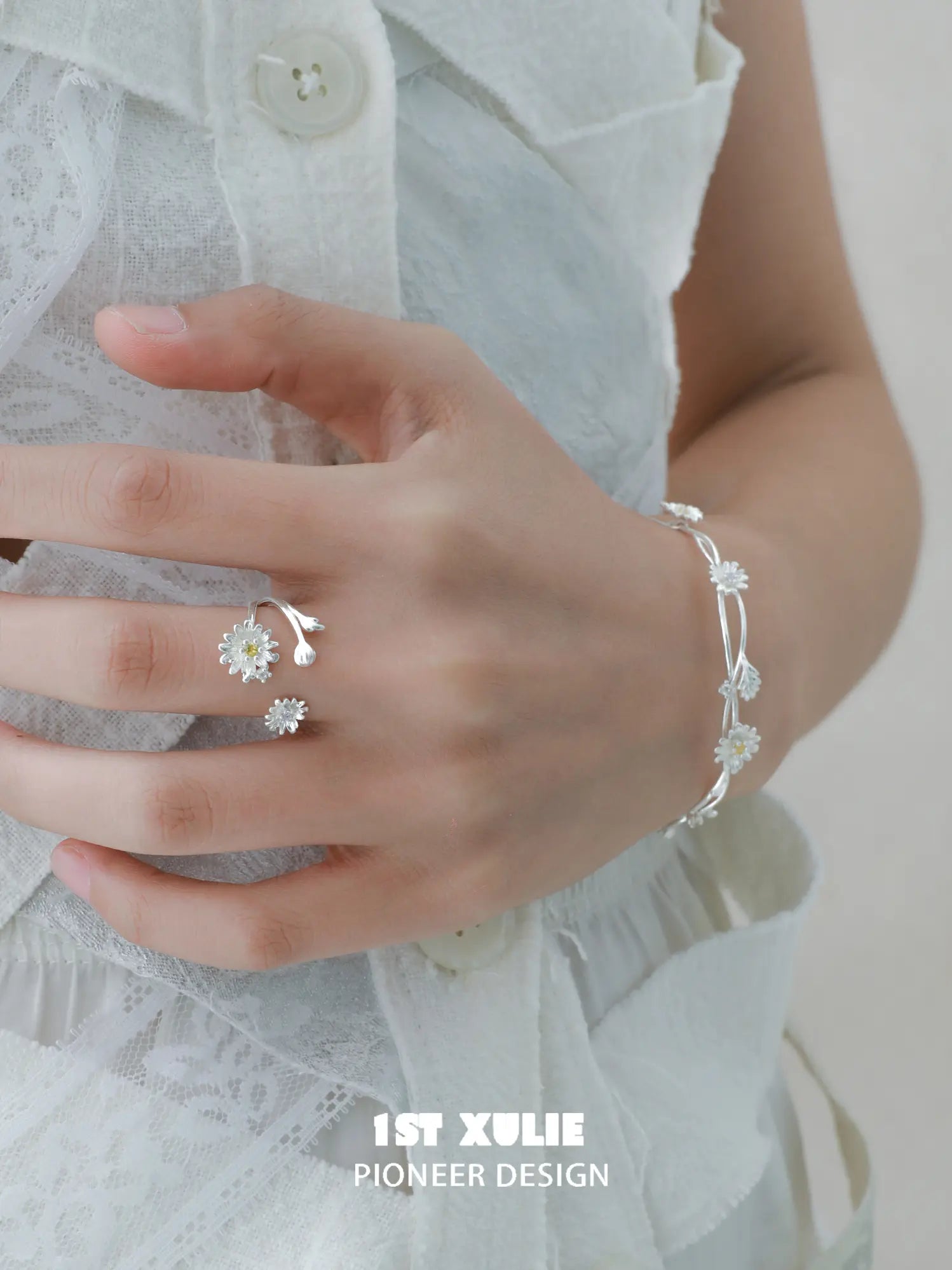 1ST XULIE Jewelry "DAISY" Dainty Daisy Bracelet in 925 Sterling Silver - Side View