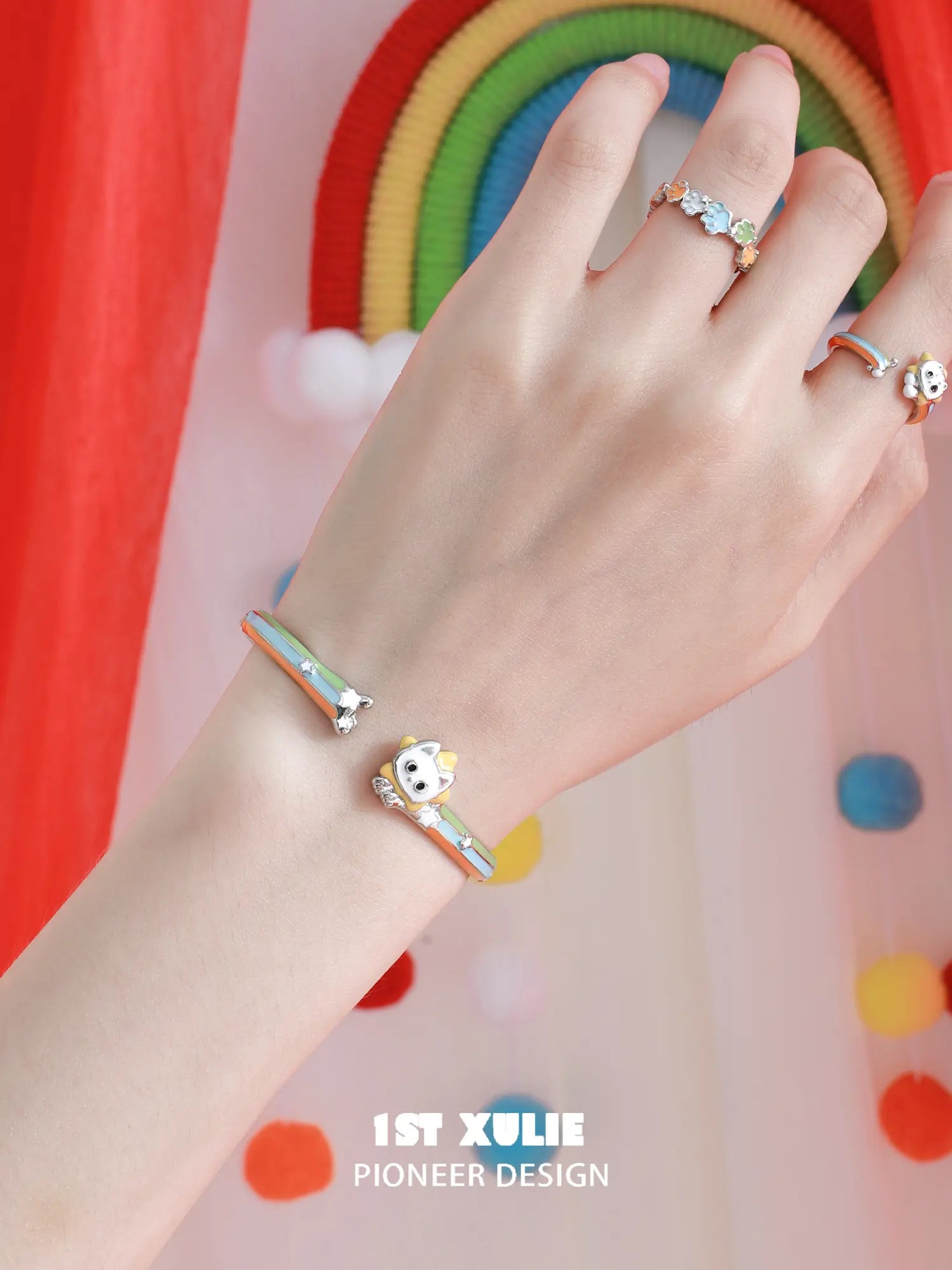 1ST XULIE Jewelry "RAINBOW CAT" Enamel Cat Open Bangle - Texture Close-up
