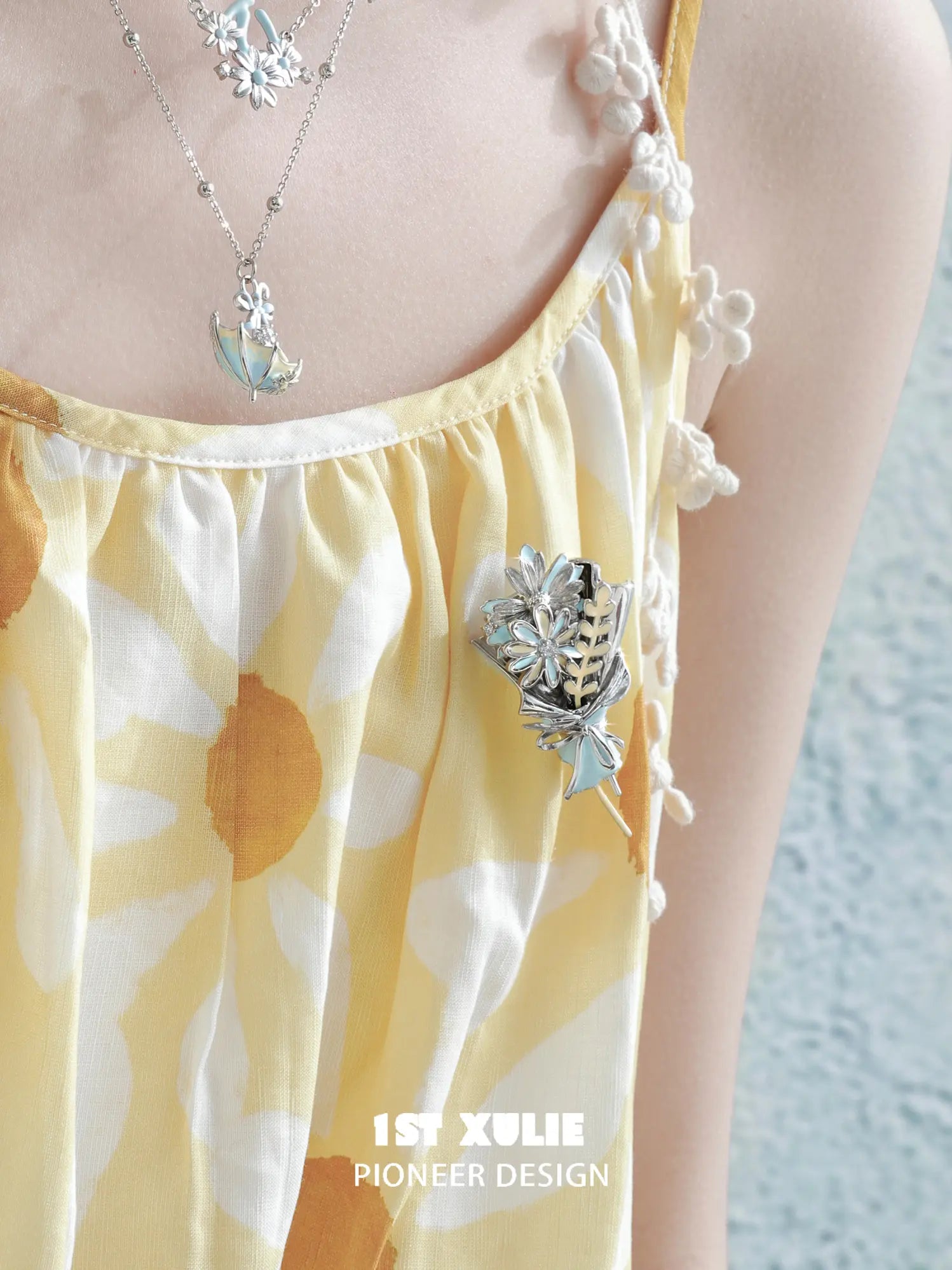 1ST XULIE Jewelry "DAISY" Enamel Daisy Brooch in Brass - Side View