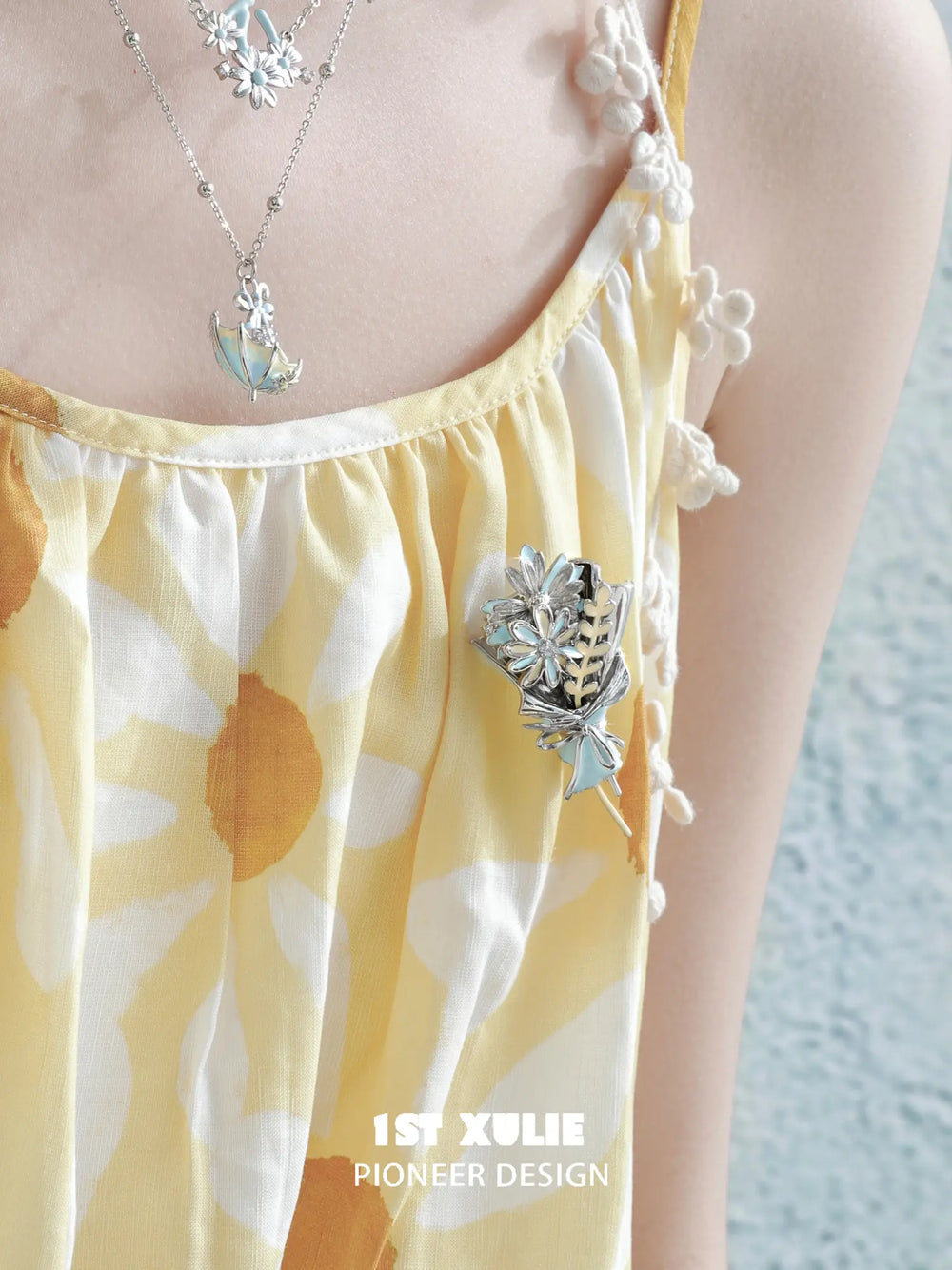 1ST XULIE Jewelry "DAISY" Enamel Daisy Brooch in Brass - Side View