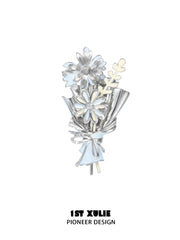 1ST XULIE Jewelry "DAISY" Enamel Daisy Brooch in Brass - Size Comparison