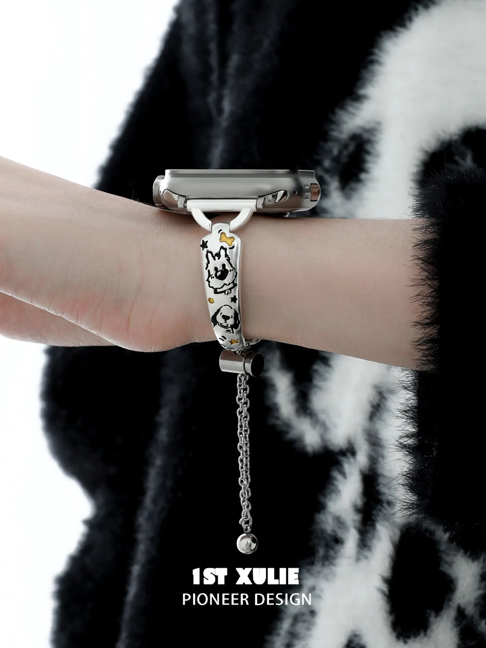1ST XULIE "Graffit Kitten & Puppy" Kitten & Puppy Graffiti Charm Apple Watch Band in Platinum Plated - Detail Shot