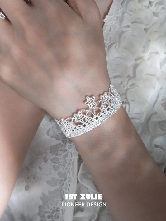 1ST XULIE Jewelry "STARLIGHT LACE" Rococo Star Lace Bangle in Platinum Plated - Detail Shot