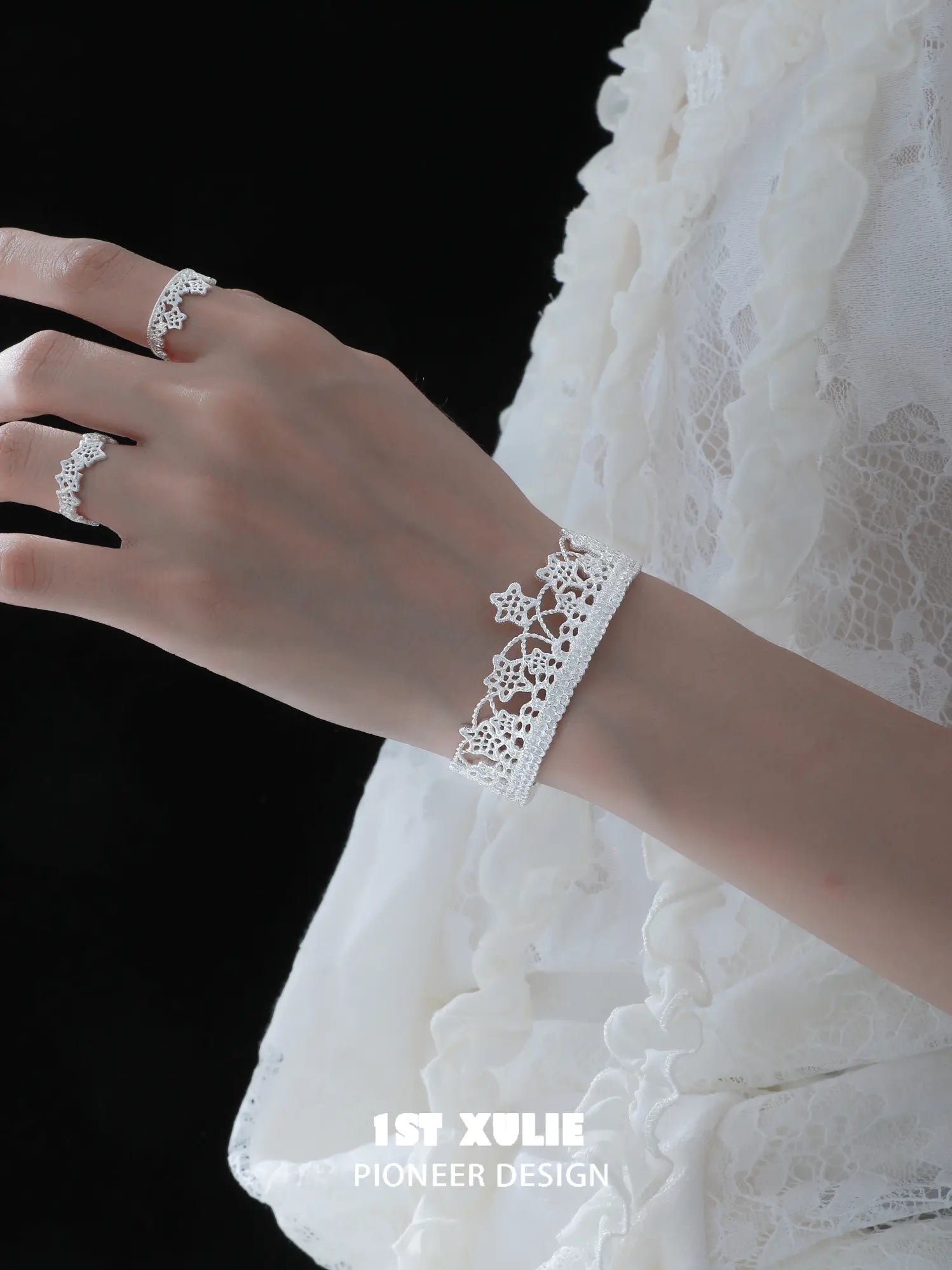 1ST XULIE Jewelry "STARLIGHT LACE" Rococo Star Lace Bangle in Platinum Plated - Texture Detail