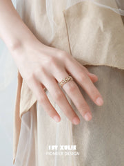 1ST XULIE Jewelry "Bastet" Vintage Fleur-de-lis Adjustable Ring in 925 Sterling Silver - Vintage Hollow Ring Detail