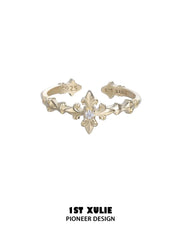 1ST XULIE Jewelry "Bastet" Vintage Fleur-de-lis Adjustable Ring in 925 Sterling Silver - Lifestyle Shot