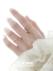 1ST XULIE Jewelry "Bastet" Vintage Fleur-de-lis Adjustable Ring in 925 Sterling Silver - Texture Detail