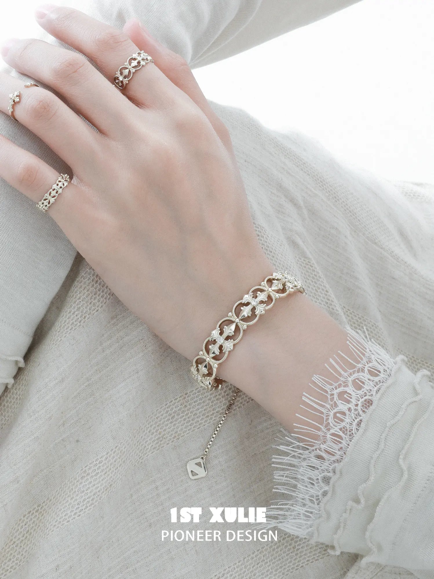 1ST XULIE Jewelry "Bastet" Vintage Iris Statement Bracelet in Brass - Product View