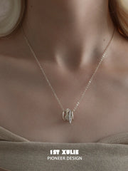 1ST XULIE Jewelry "Bastet" Vintage Iris Zirconia Pendant Necklace in 18K Gold Plated Brass - Texture Detail
