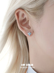 1ST XULIE Jewelry "Snake Bite" Zircon Rhombus Snake Stud Earrings in 925 Sterling Silver - Detail Shot
