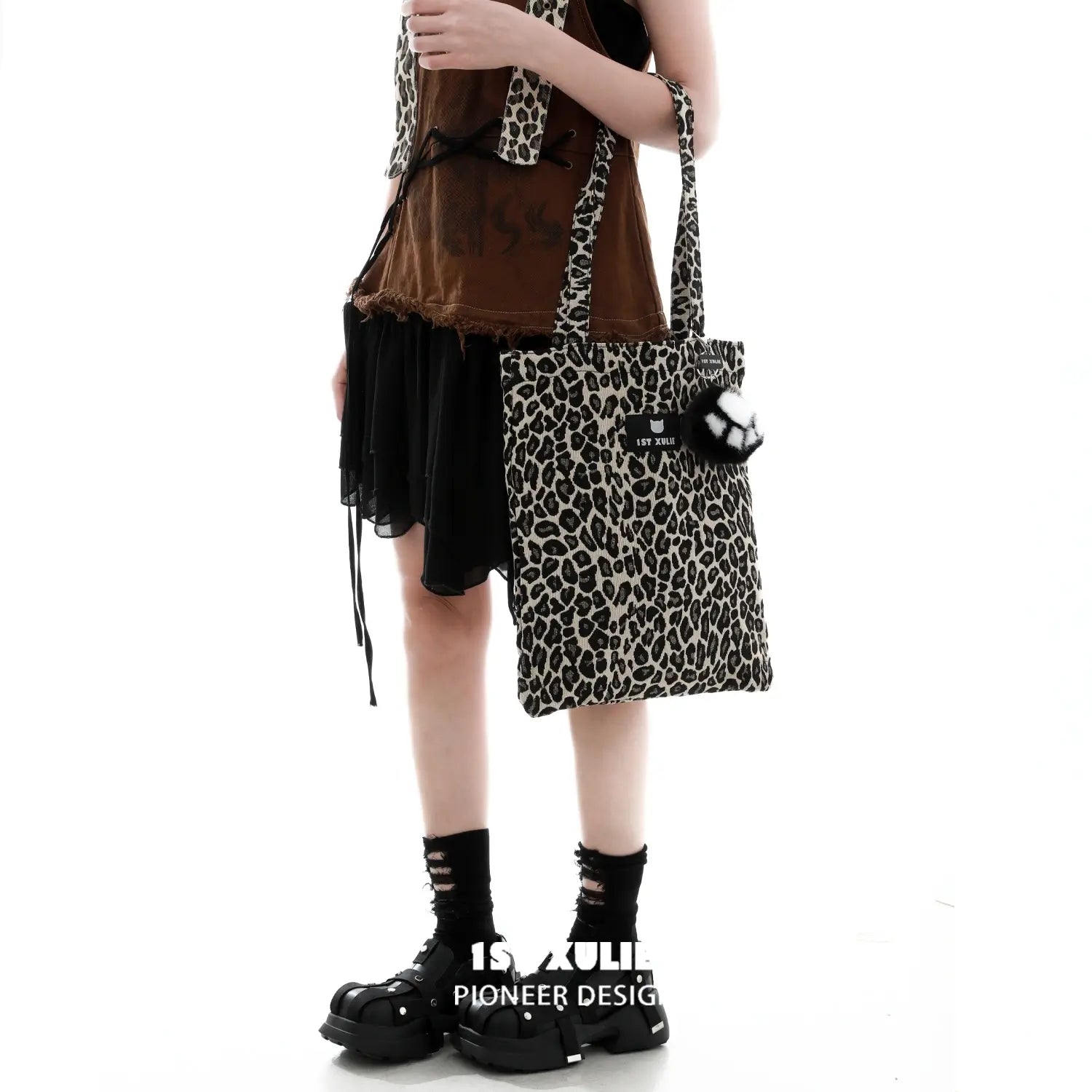 Halloween Revelry Sale Gift ③ -  Exclusive Leopard-Print Canvas Bag + Exclusive Handheld Mirror（Actual Payment of $459）