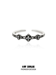 Irises 925 Sterling Silver Oxidized Open Adjustable Cross Bangle™