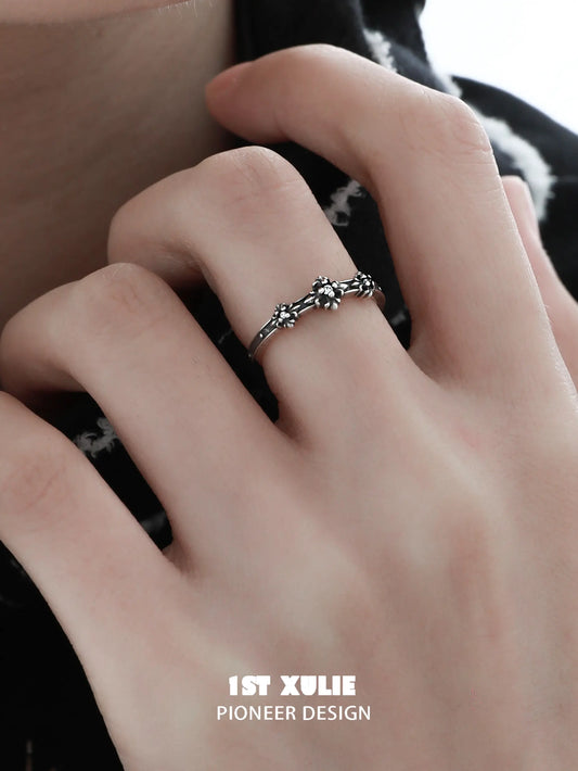 Irises 925 Sterling Silver Oxidized Open Adjustable Cross Bangle™
